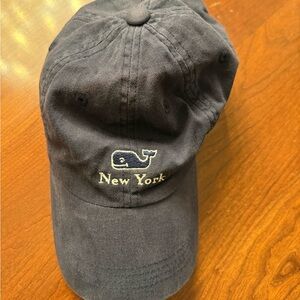 AMAZING LIMITED EDITION VINEYARD VINES NEW YORK BASEBALL HAT